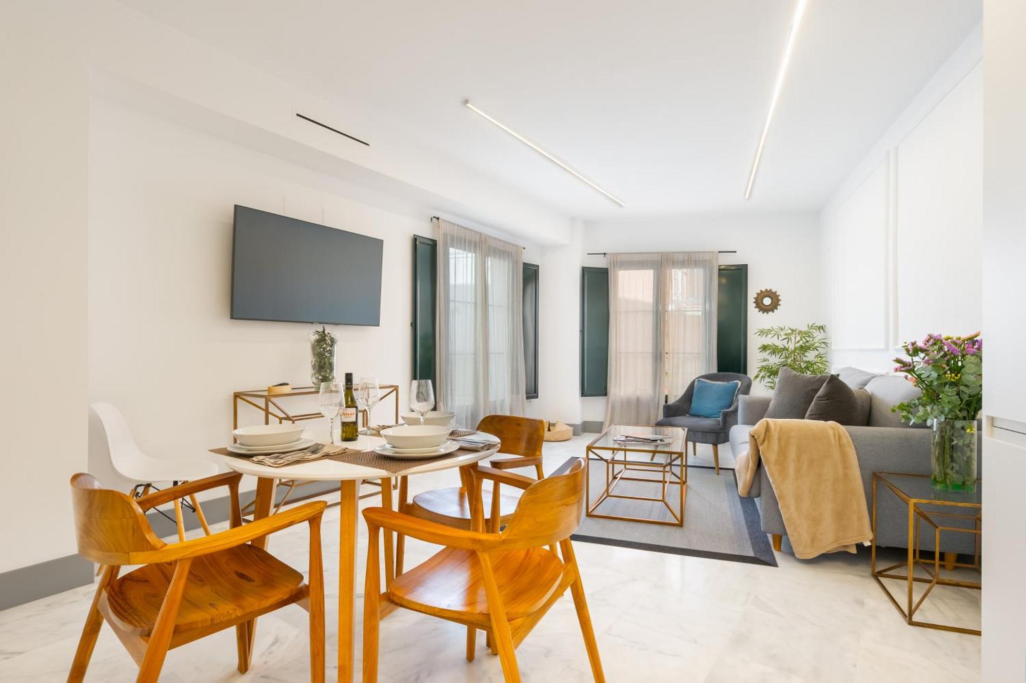Panther Home Francos Sevilla Kültér fotó
