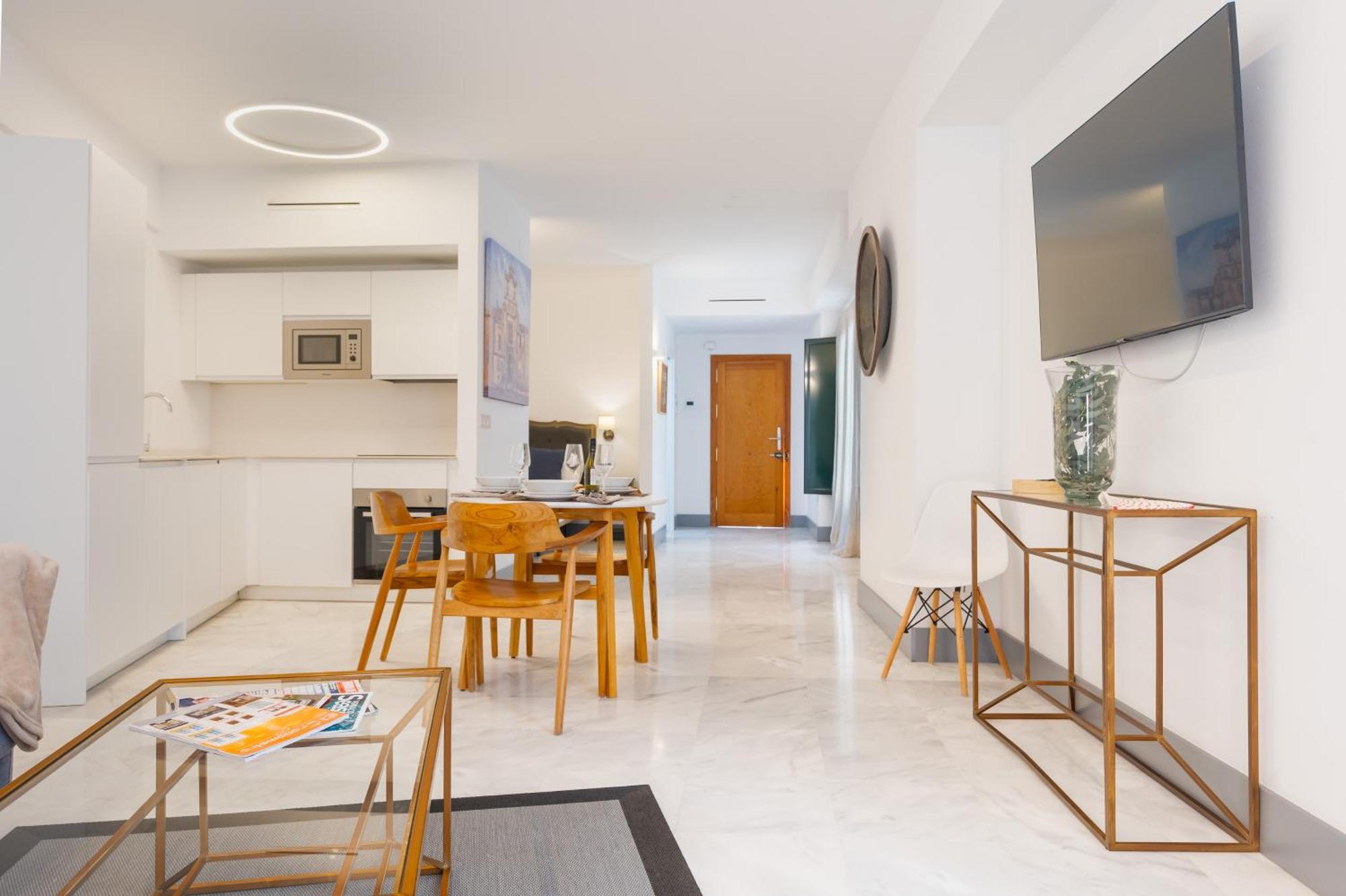 Panther Home Francos Sevilla Kültér fotó