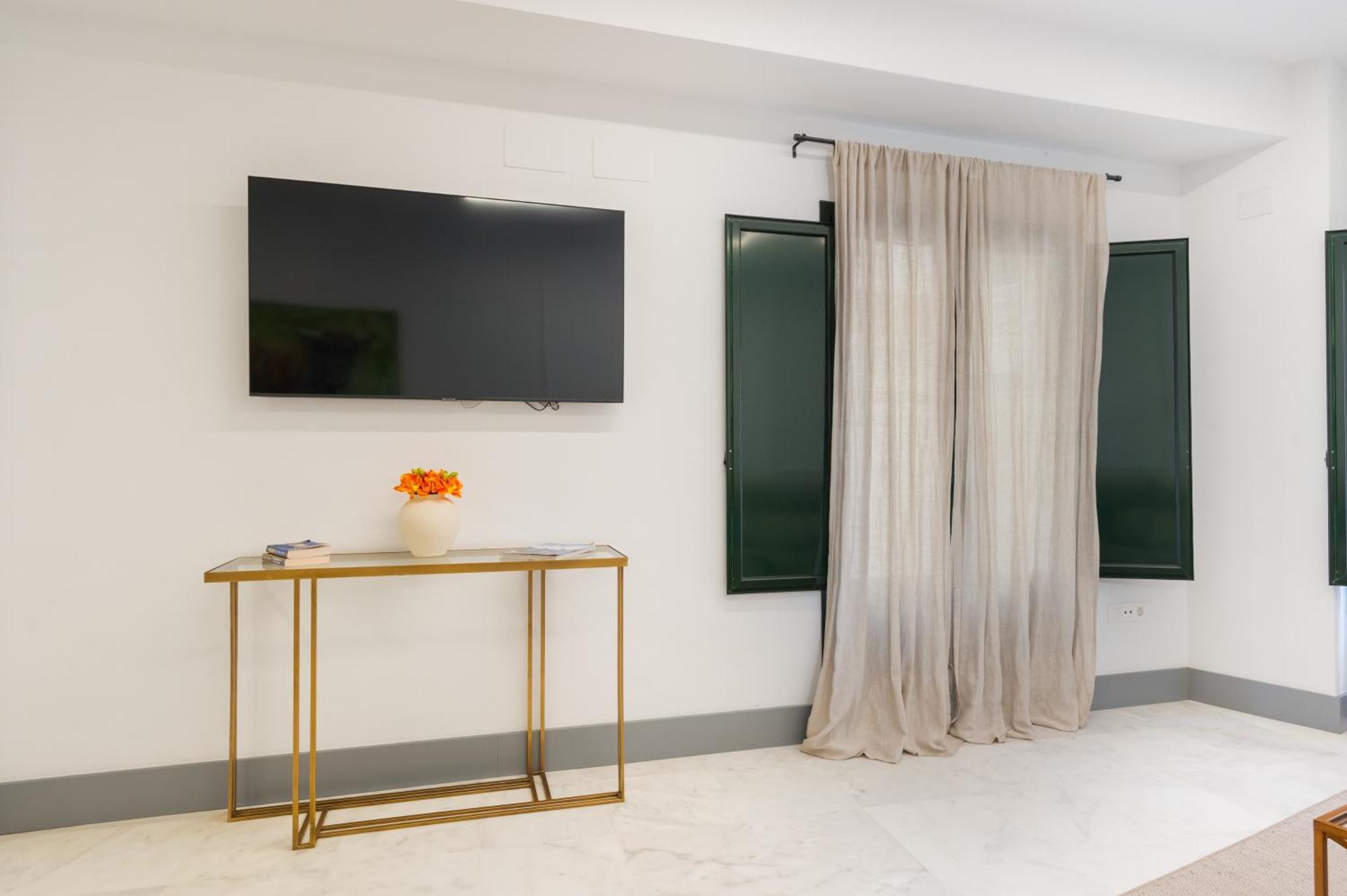 Panther Home Francos Sevilla Kültér fotó